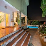 Lux Gallery Familiar Piscina Privada Barbacoa Aire Acondicionado Villa