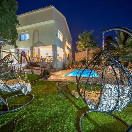 Lux Gallery Villa *