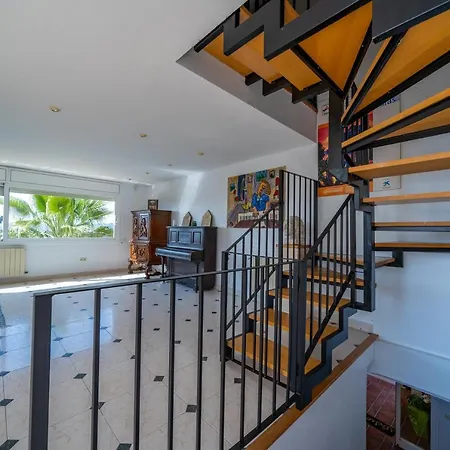 Lux Gallery, Ideal Familias O Grupos Con Piscina & Aircon *